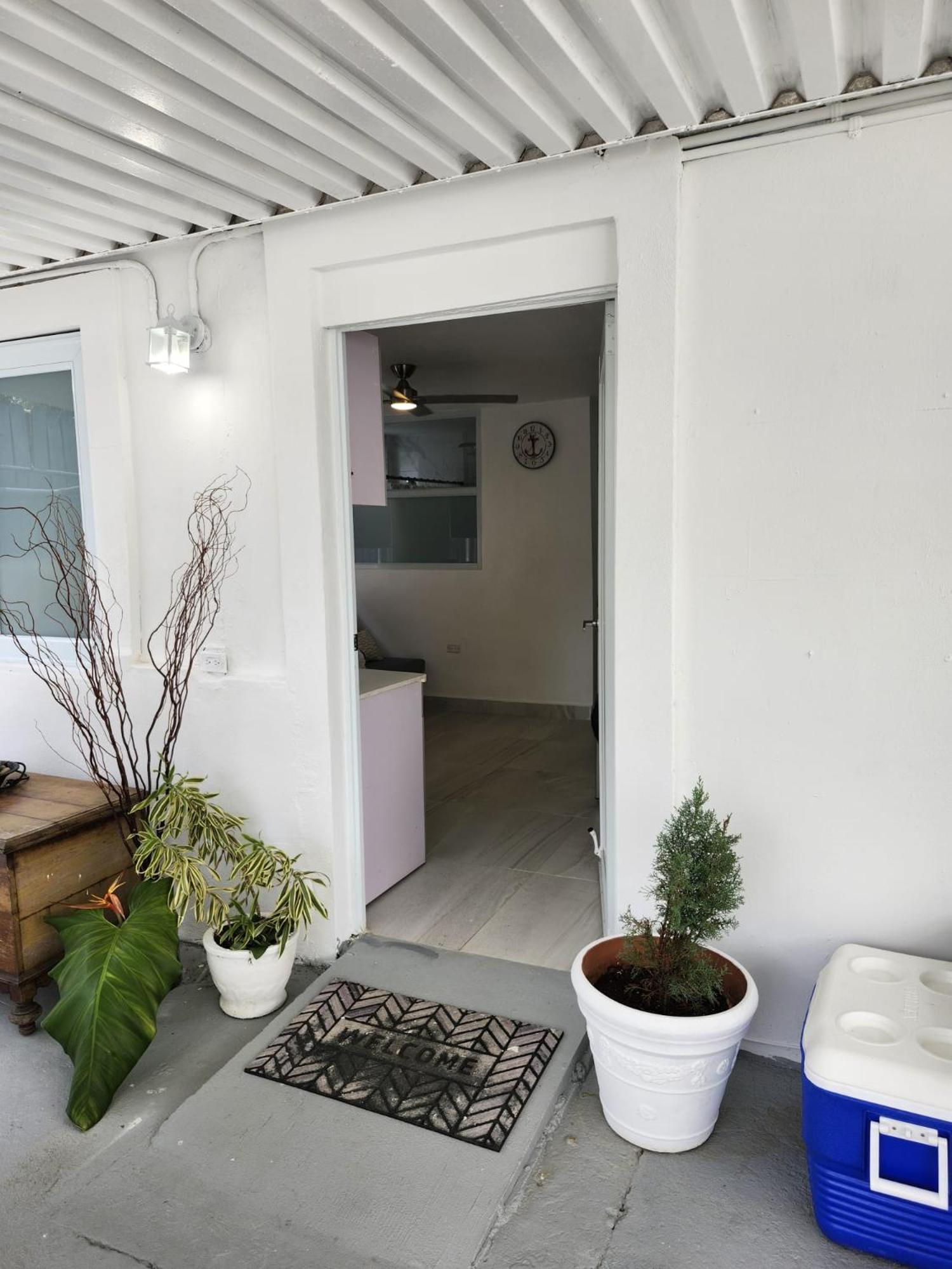 Black & White Comfort Apartment *